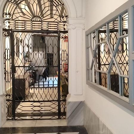 Hostel Ibarra By Bossh! Hotels セビリア エクステリア 写真