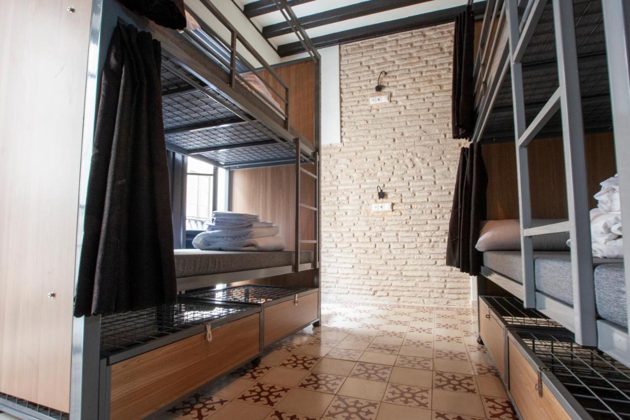 Hostel Ibarra By Bossh! Hotels セビリア エクステリア 写真