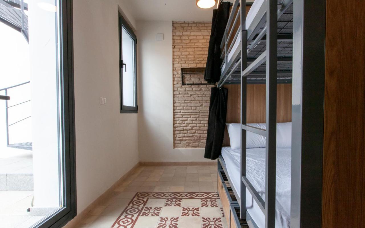 Hostel Ibarra By Bossh! Hotels セビリア エクステリア 写真
